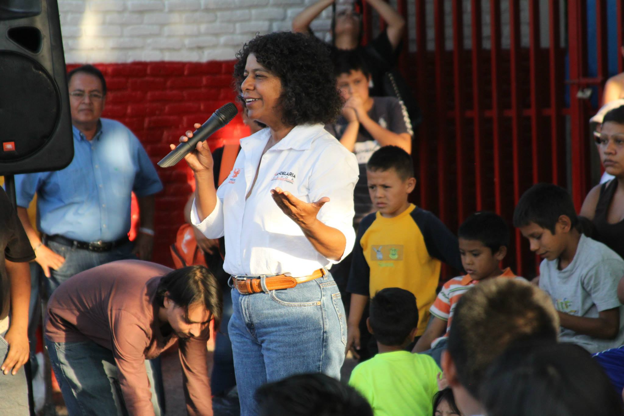 La gente está cansada que en campaña prometen y ganan y no cumplen ni vuelven